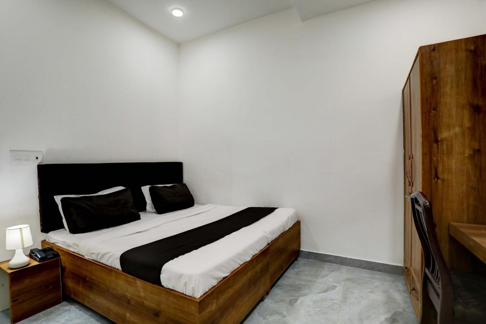 Play Rooms - Couple Friendly Delta II Greater Noida Exterior foto